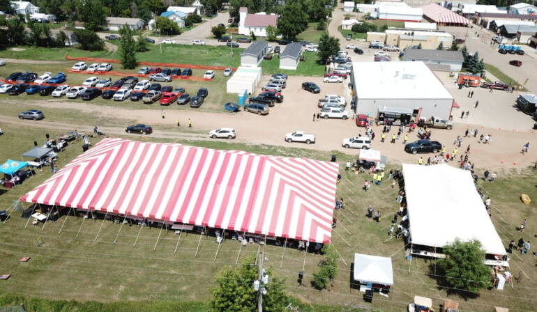 1,500 Community Members Celebrate 25 Years of Creating Economic Opportunity!
